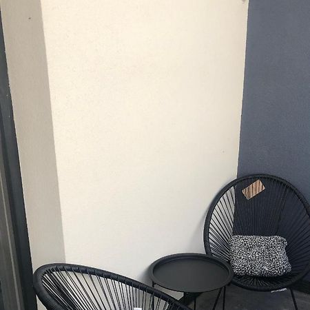 Miio Studio Navodari Bagian luar foto