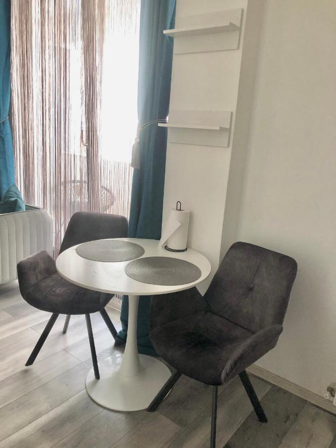 Miio Studio Navodari Bagian luar foto