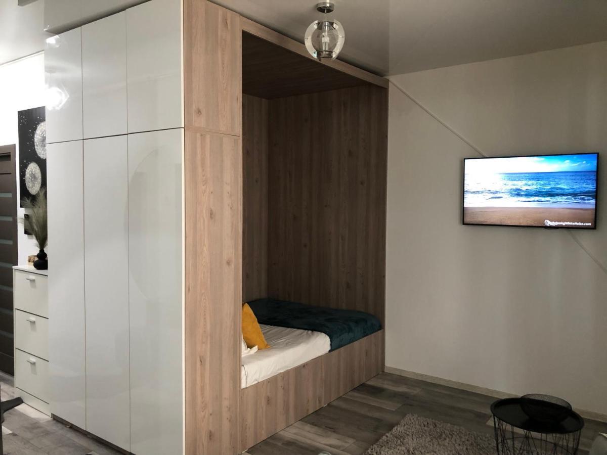 Miio Studio Navodari Bagian luar foto